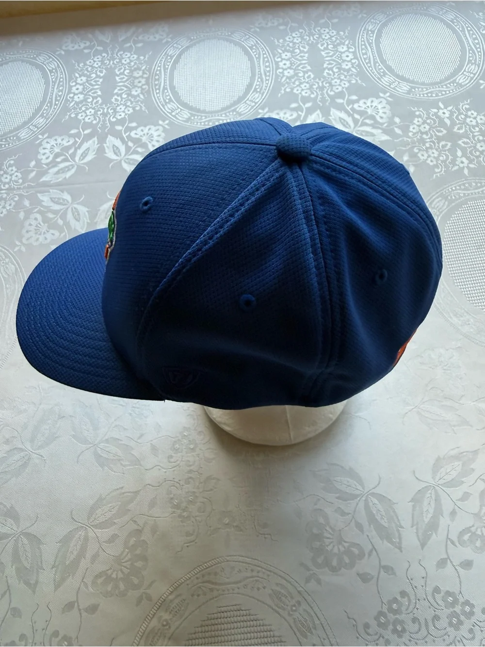 Top of the World Blue Flexfit Hat Cap Florida Gators Embroidered Logo OSFM (M/L)